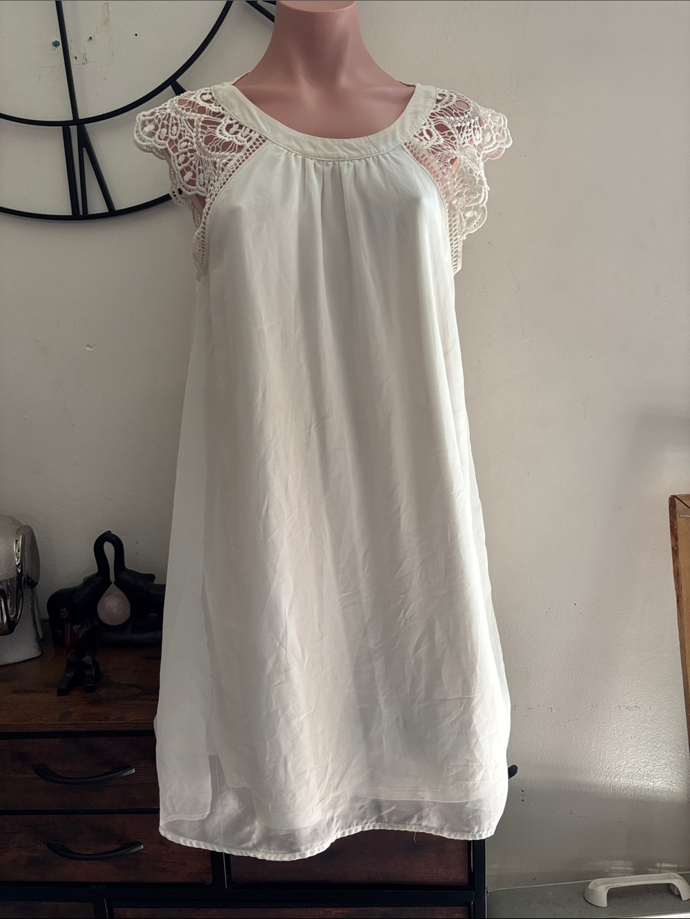 #286 Lace Cap-Sleeve Chemise Flowy Dress - White